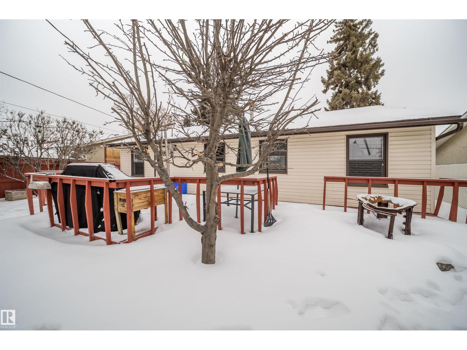 Single Family House Bungalow for Sale in   AV NW NW Edmonton 