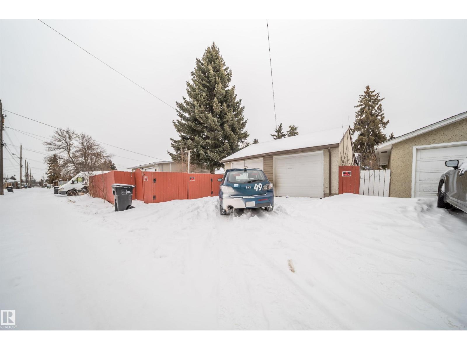 Single Family House Bungalow for Sale in   AV NW NW Edmonton 