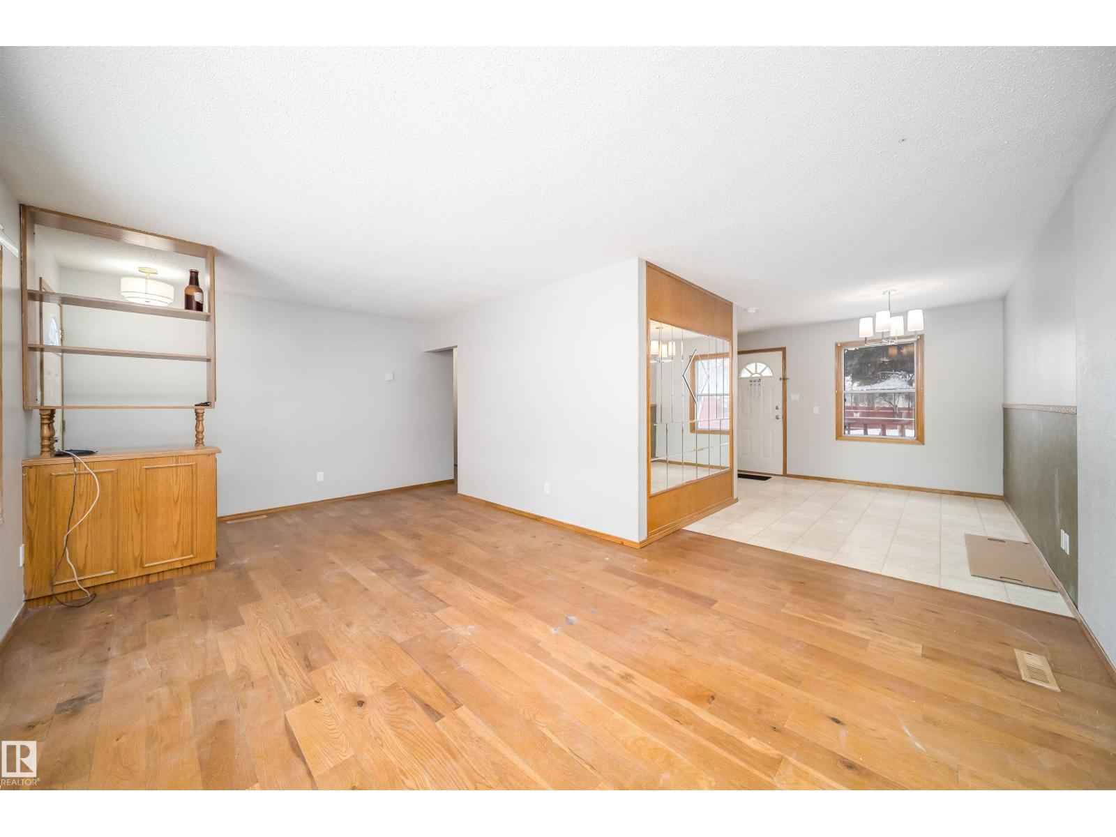 Single Family House Bungalow for Sale in   AV NW NW Edmonton 