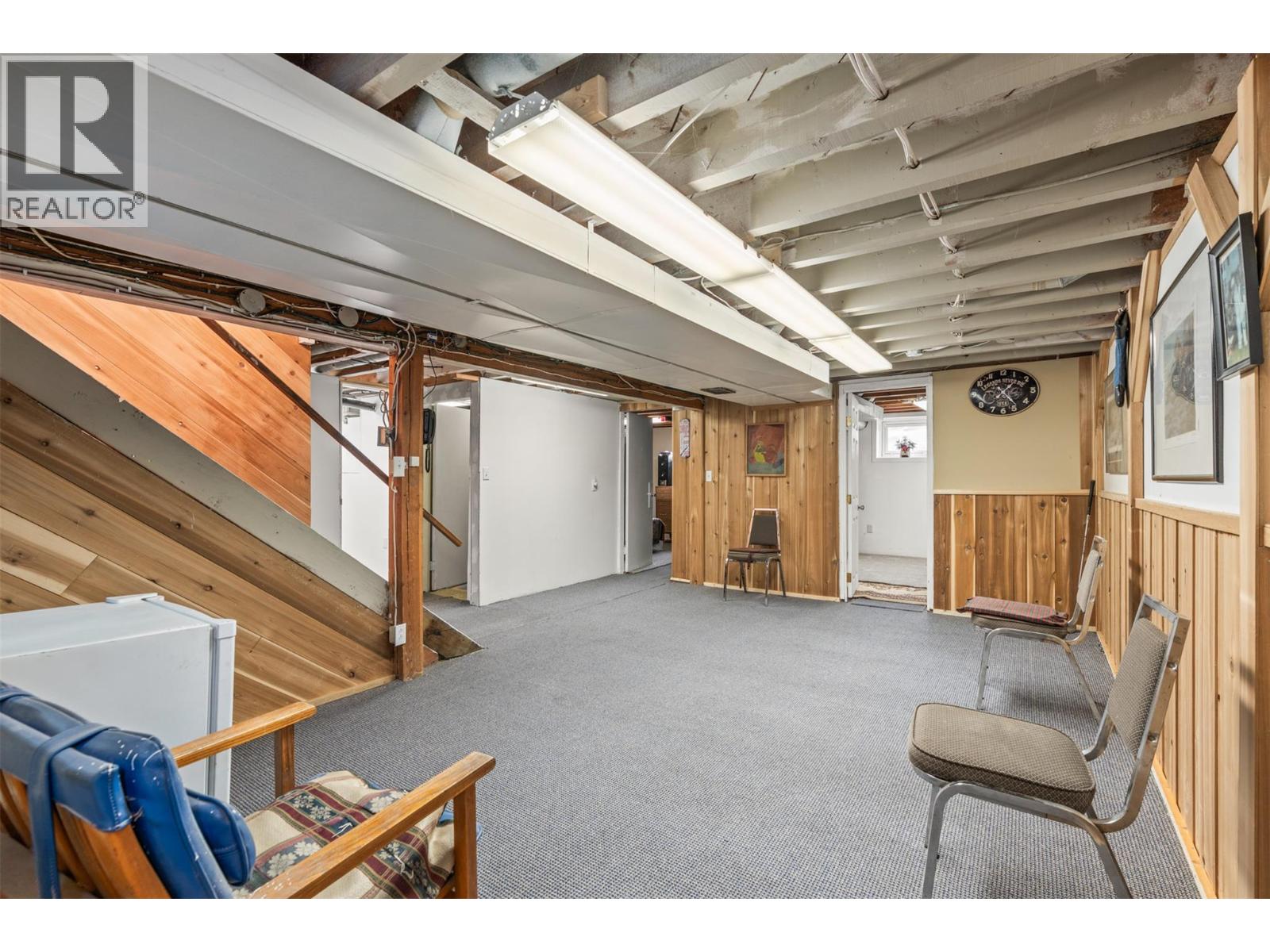 5714 Ponderosa Road, Falkland