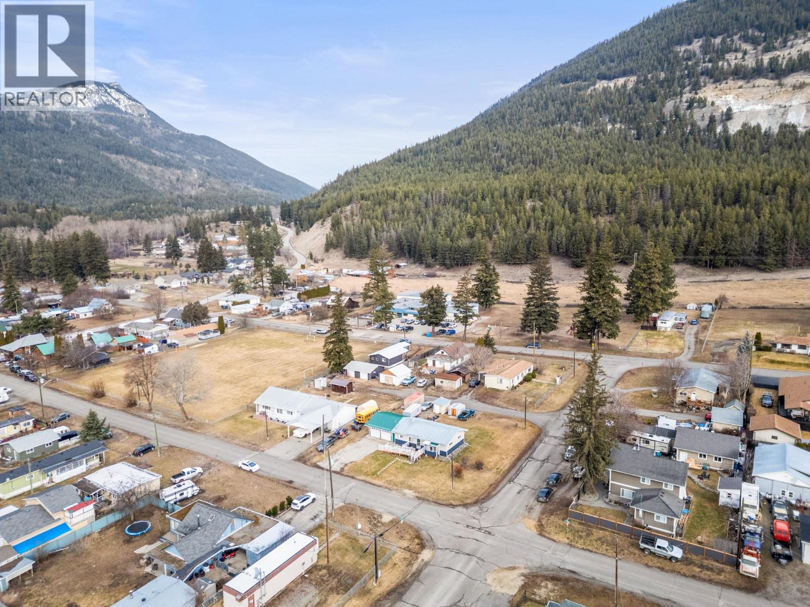 5714 Ponderosa Road, Falkland