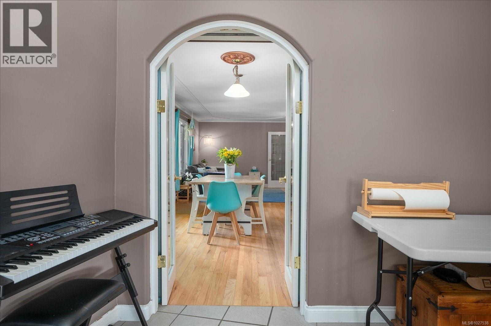 6580 PHANTOM RD - 23