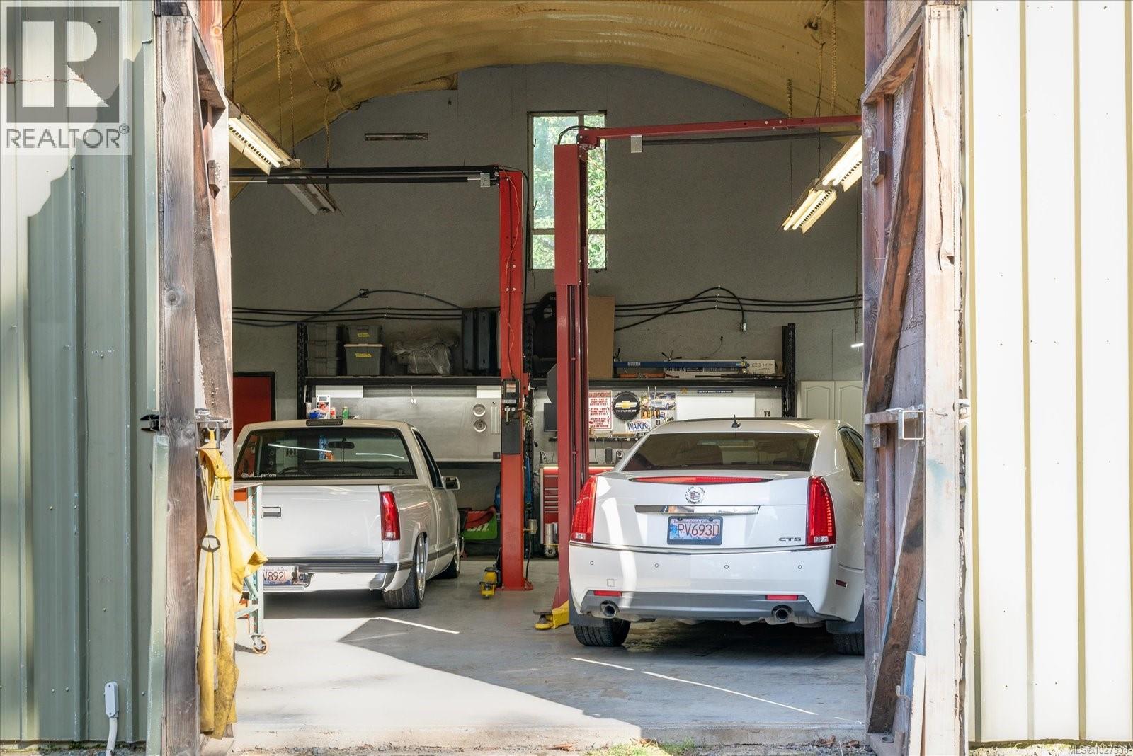 6580 PHANTOM RD - 69