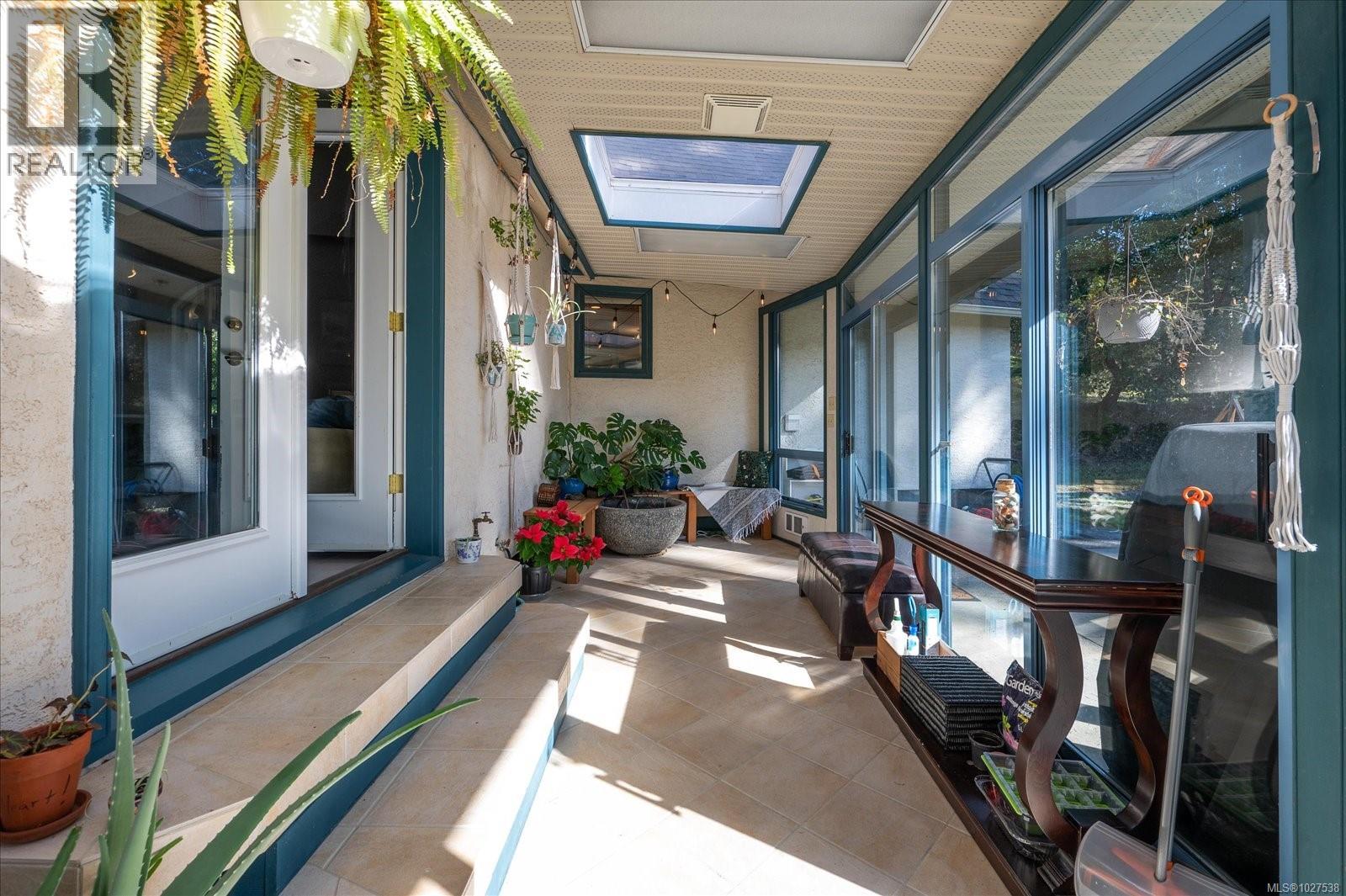 6580 PHANTOM RD - 27