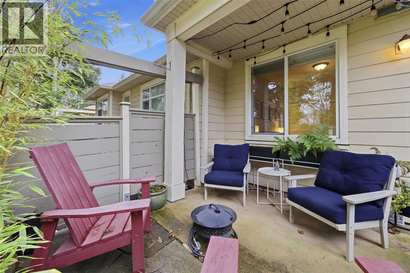 75 850 Parklands Drive, Esquimalt