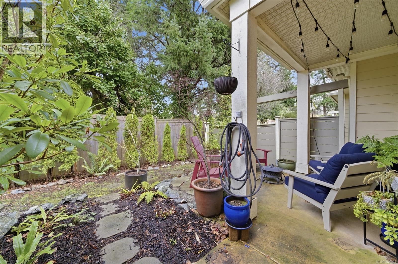 75 850 Parklands Drive, Esquimalt