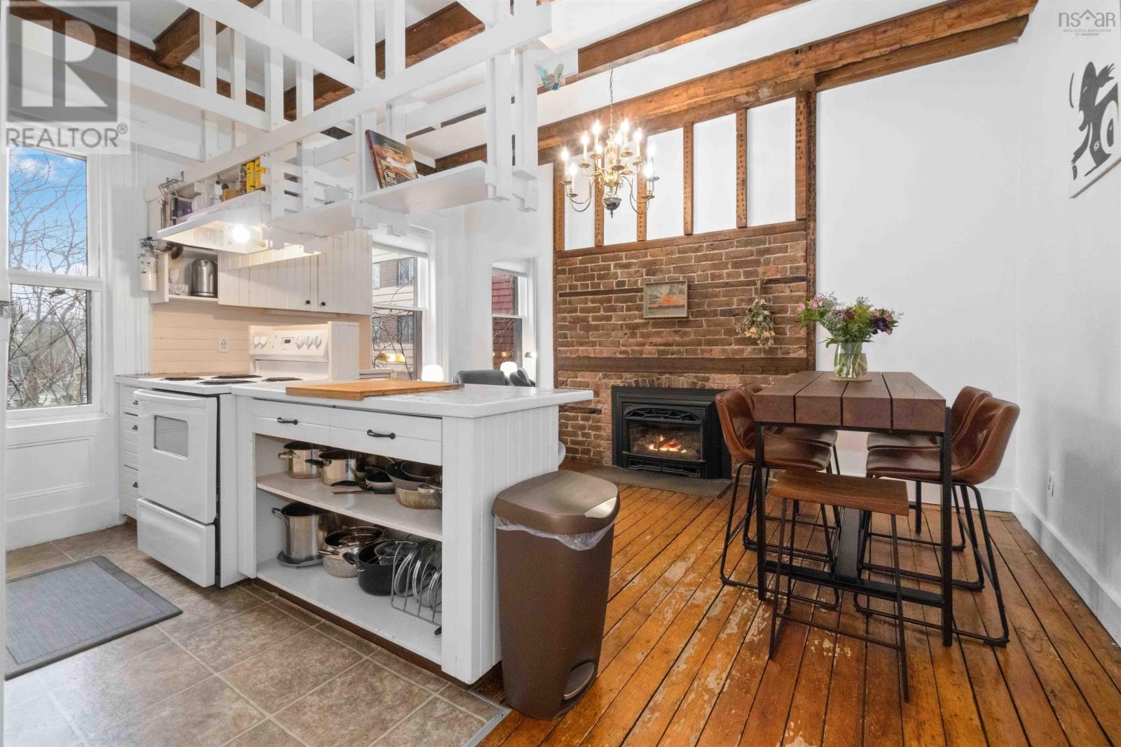 Property 21 of 49 of 5274 Morris Street