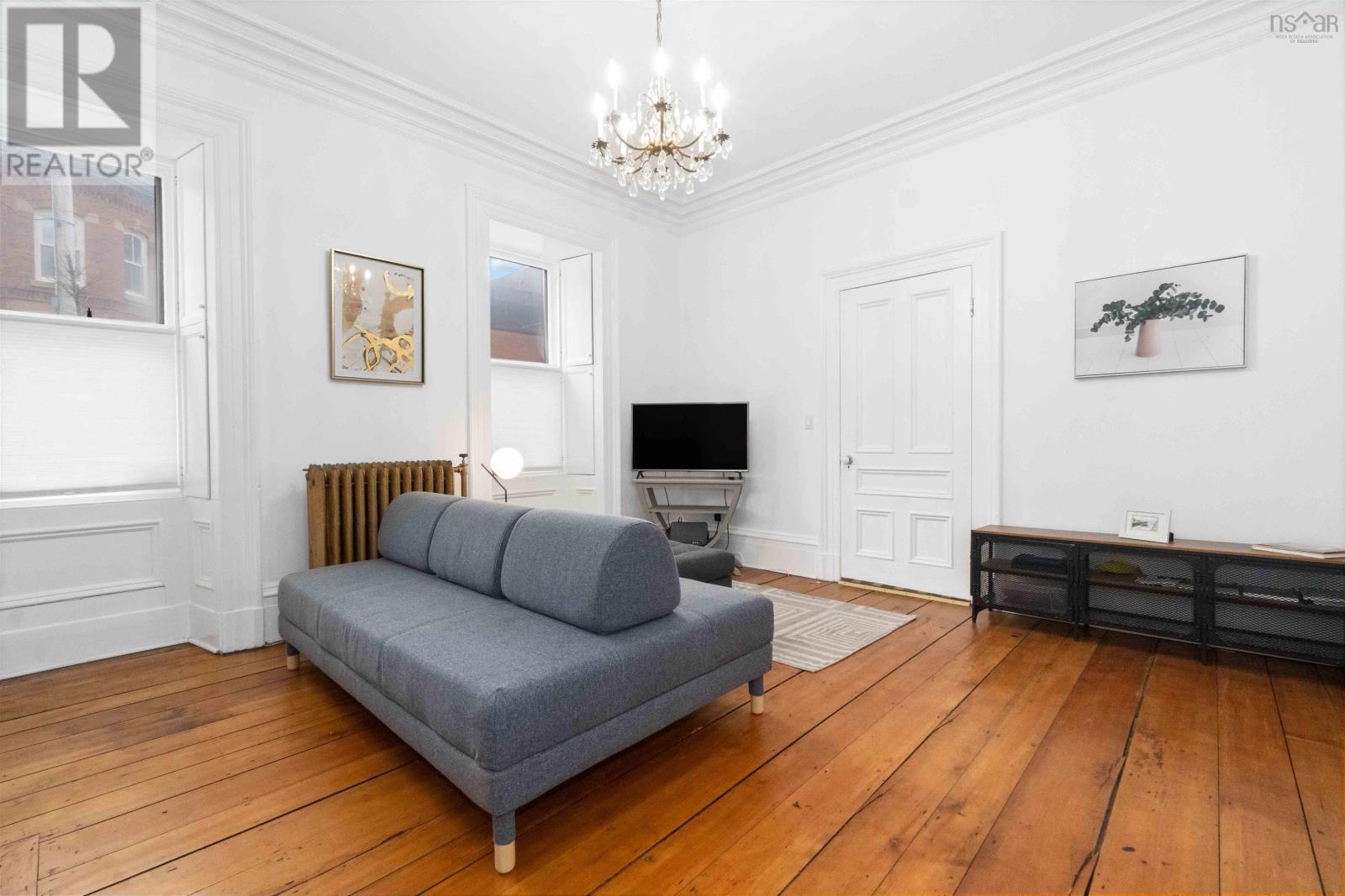 Property 11 of 49 of 5274 Morris Street