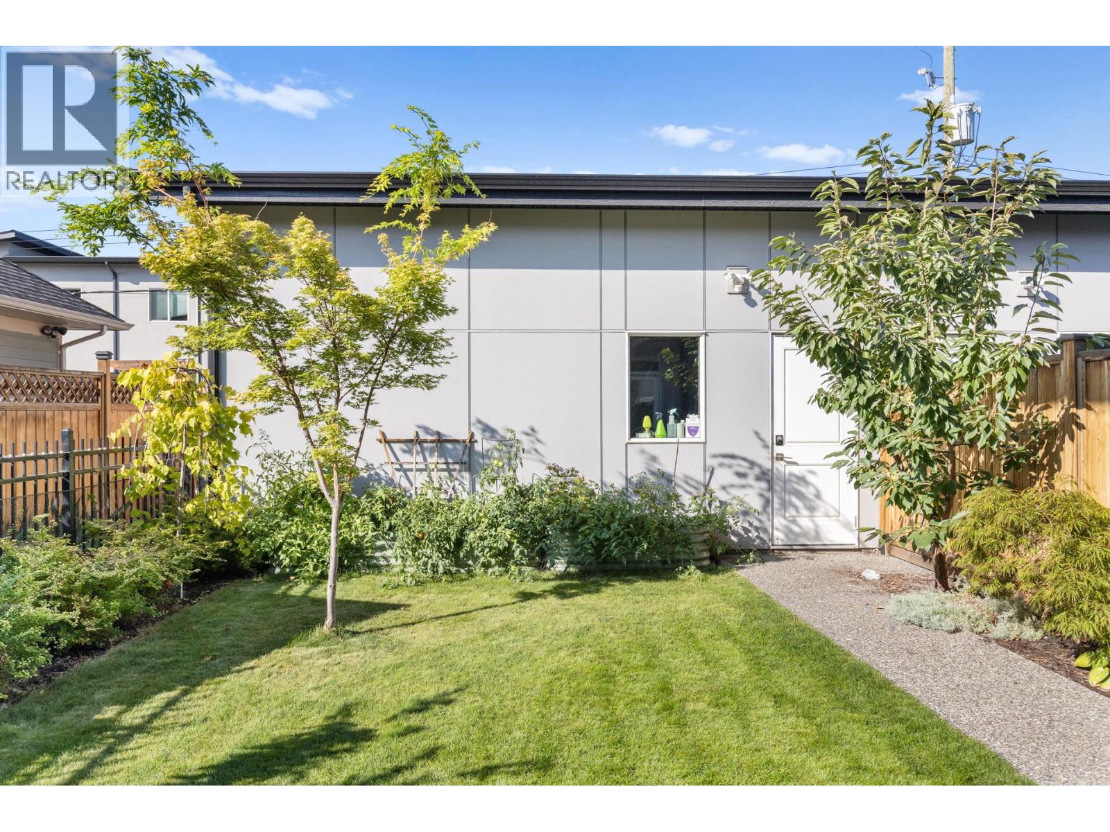 796 Cawston Avenue Unit# 3, Kelowna