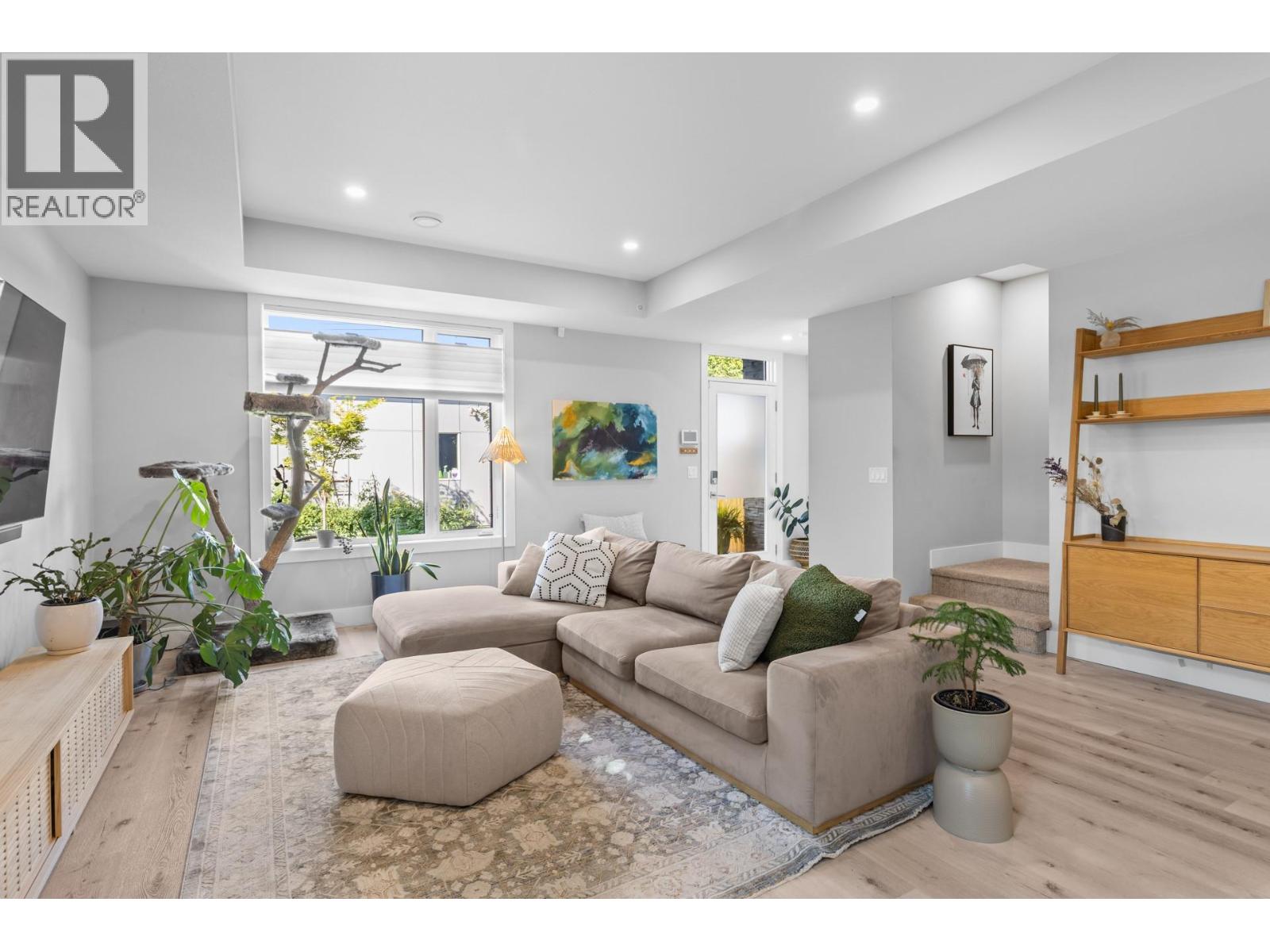 796 Cawston Avenue Unit# 3, Kelowna