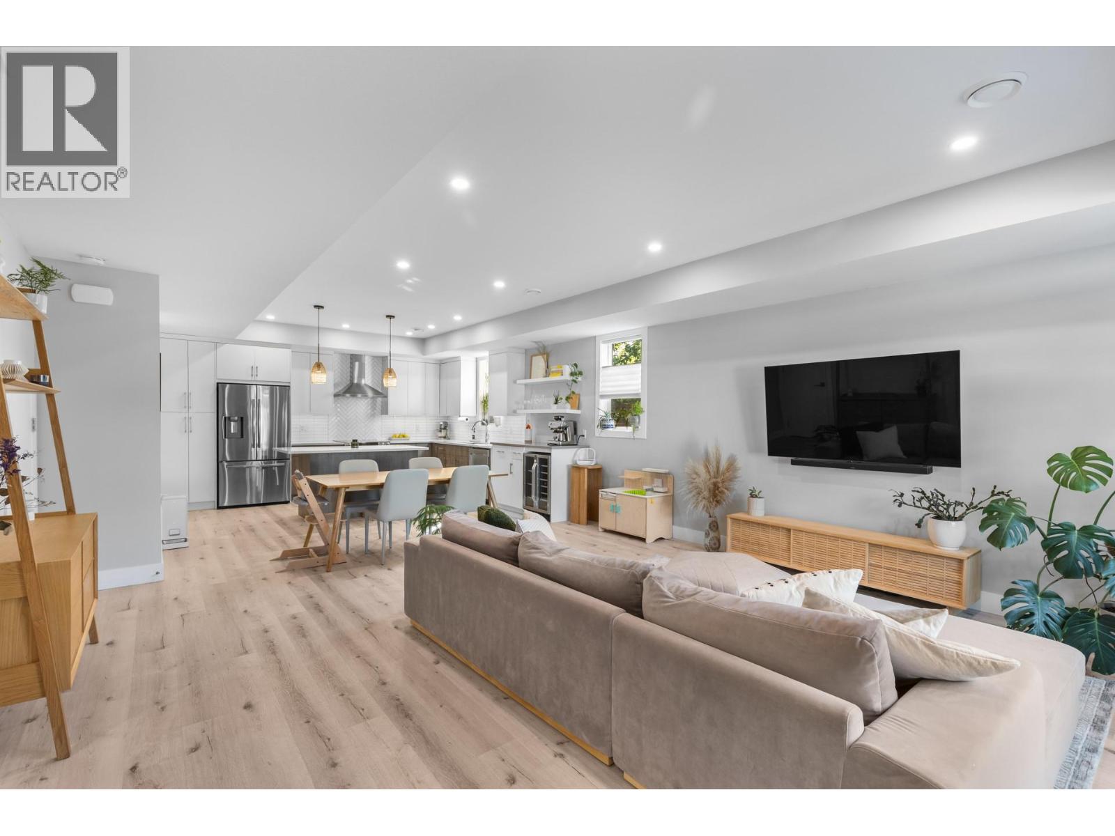 796 Cawston Avenue Unit# 3, Kelowna