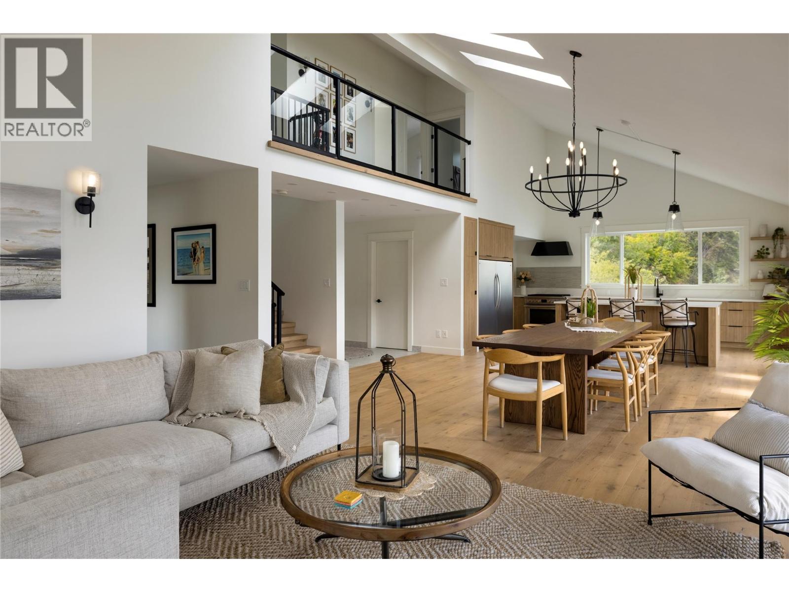 16904 Gatzke Road, Lake Country