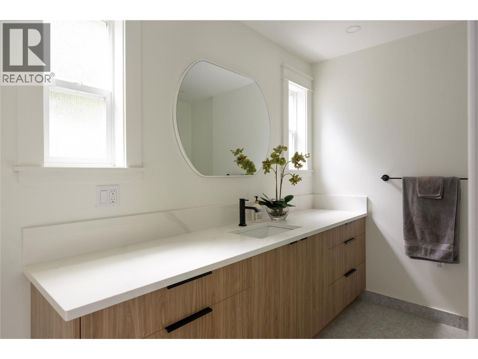 16904 Gatzke Road, Lake Country