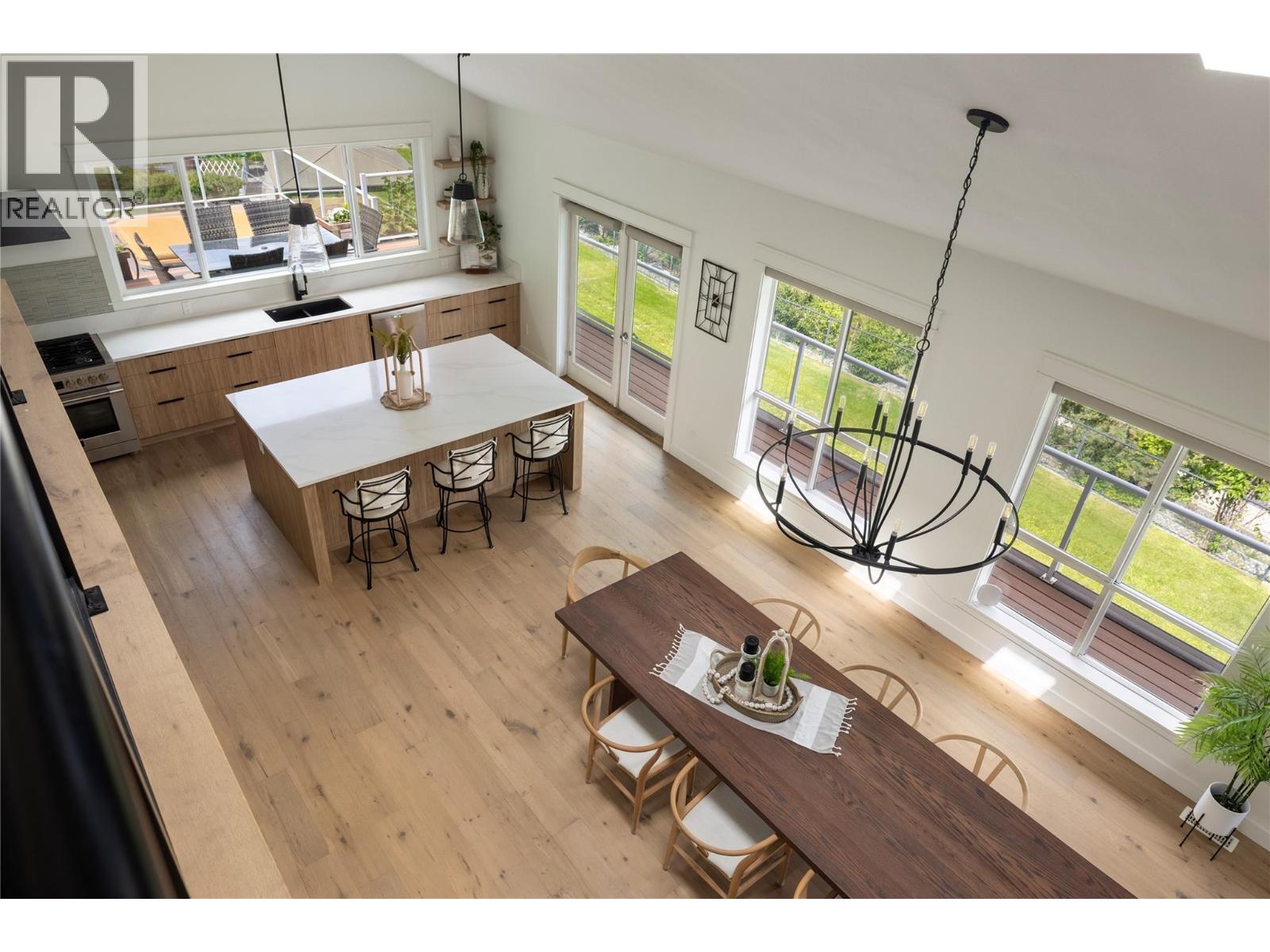 16904 Gatzke Road, Lake Country