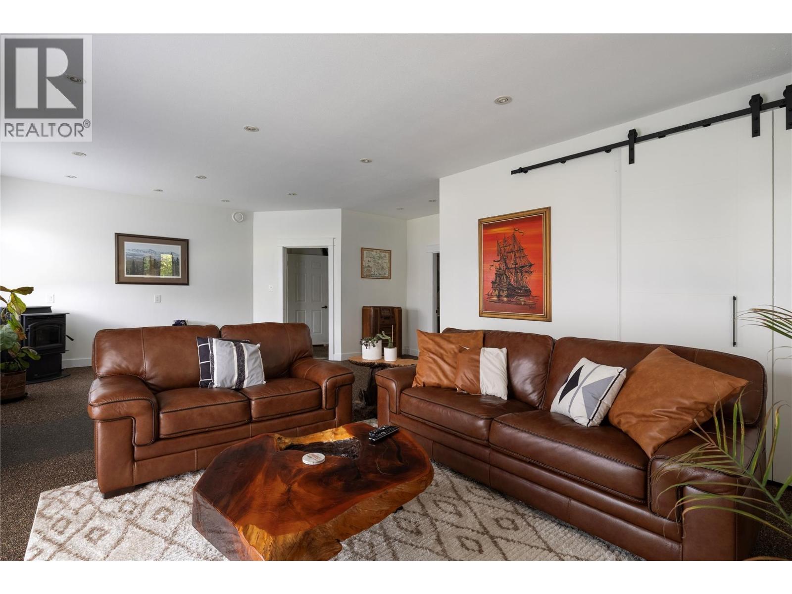 16904 Gatzke Road, Lake Country