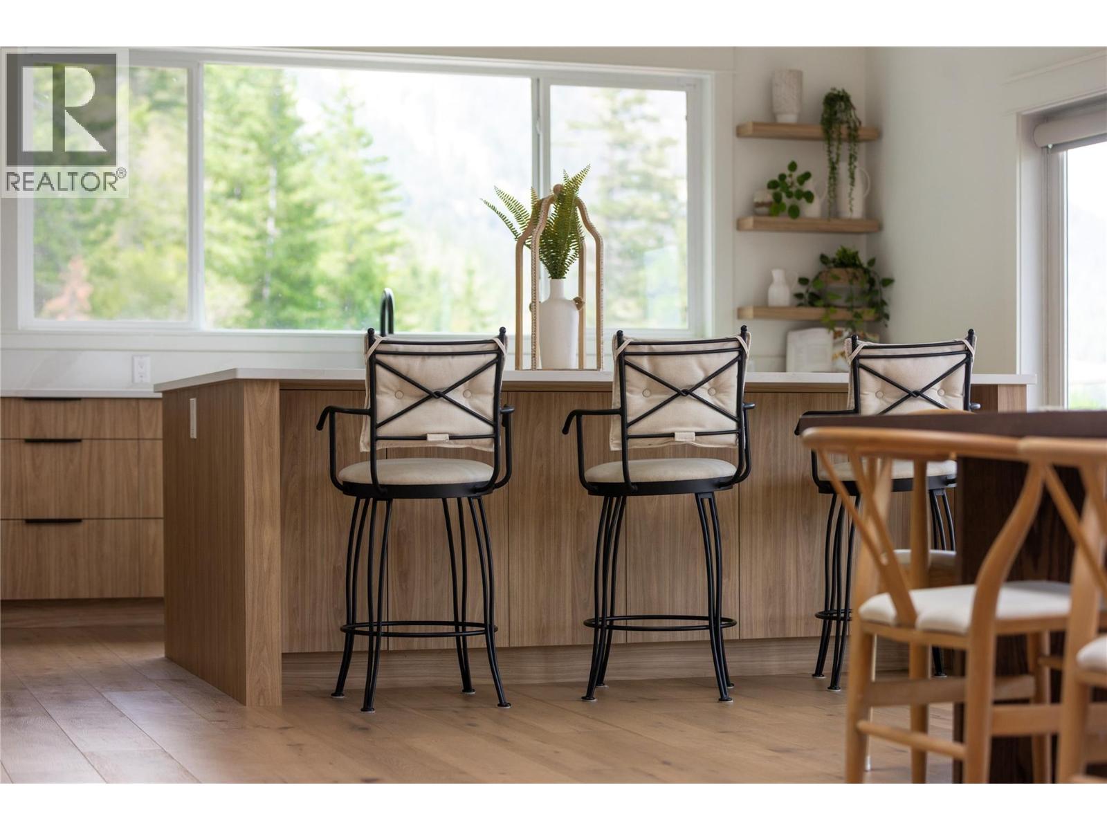 16904 Gatzke Road, Lake Country