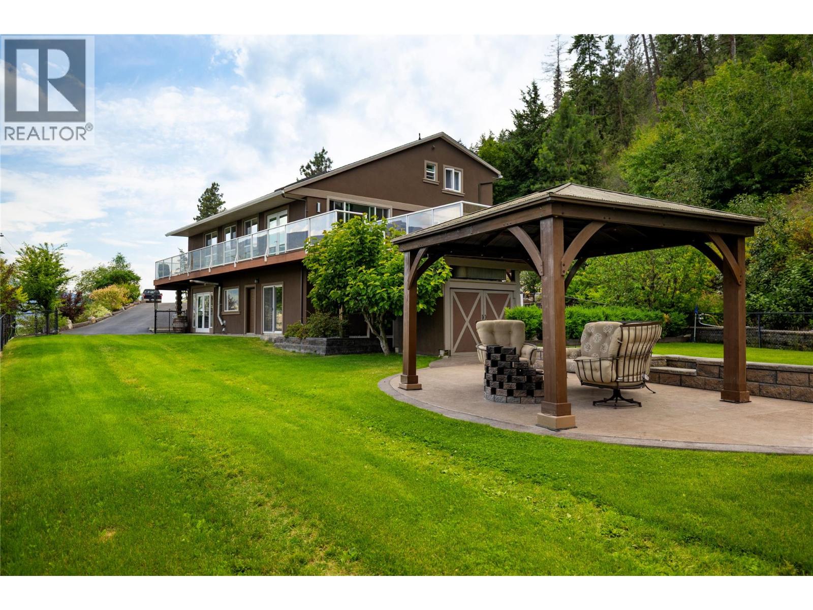 16904 Gatzke Road, Lake Country