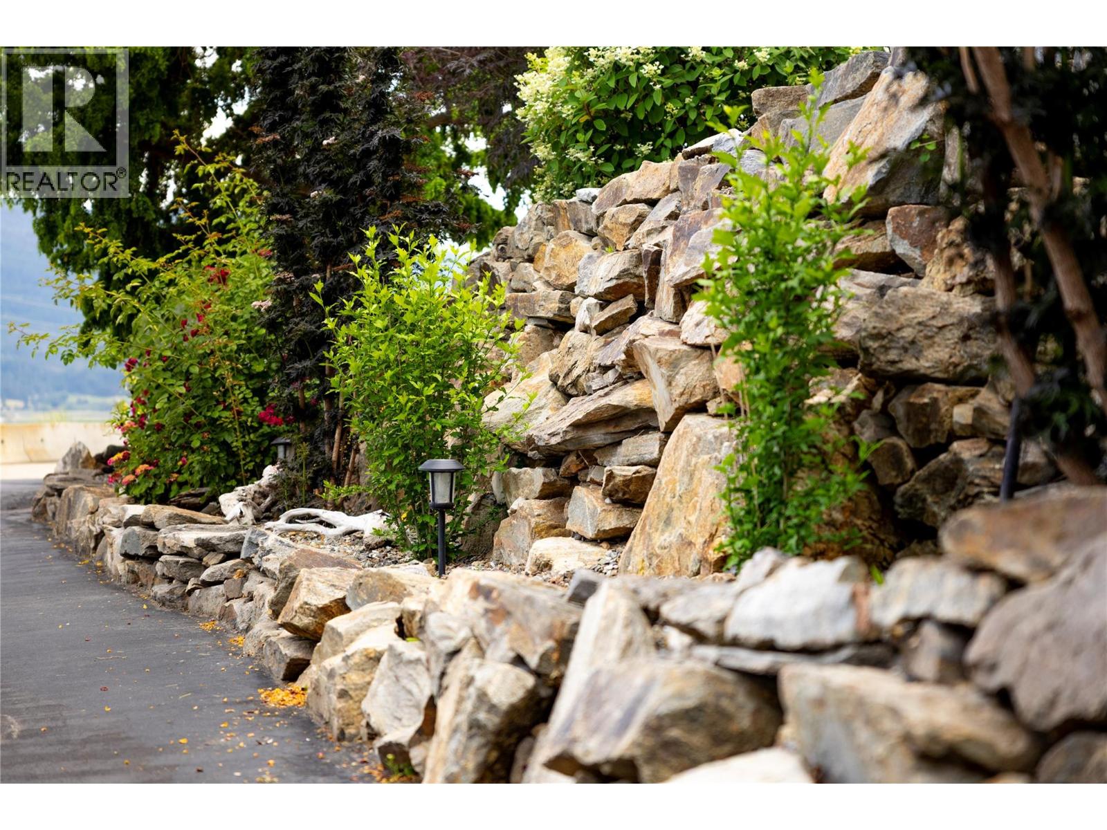 16904 Gatzke Road, Lake Country