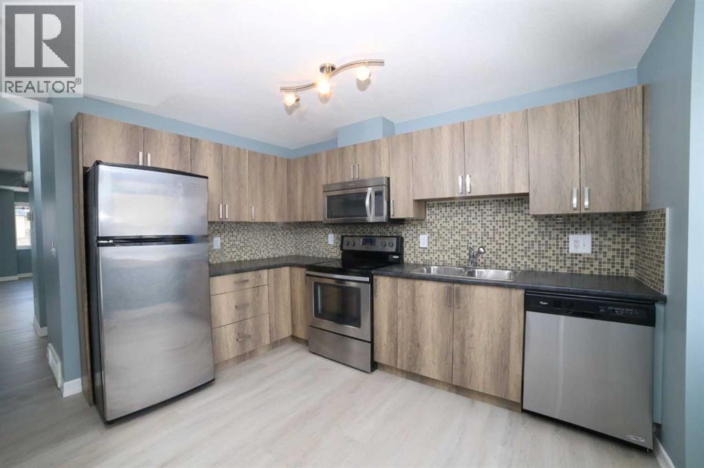 Single Family House for Sale in   Copperpond Common SE Copperfield Calgary 