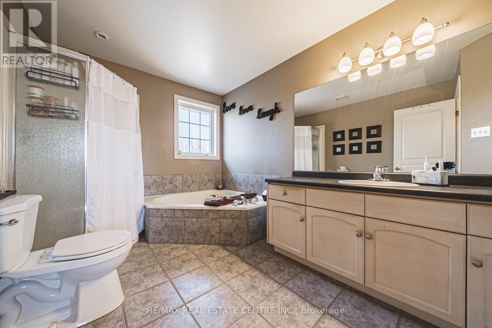 19 LIUNA COURT — photo 22