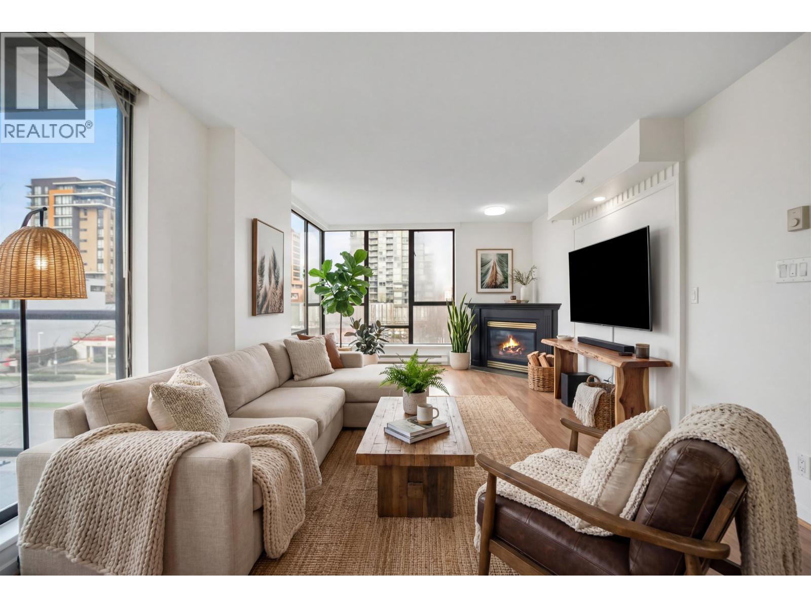 602 8180 GRANVILLE AVENUE