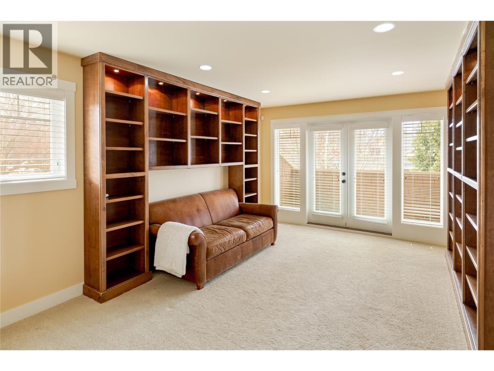 451 Cadder Avenue, Kelowna