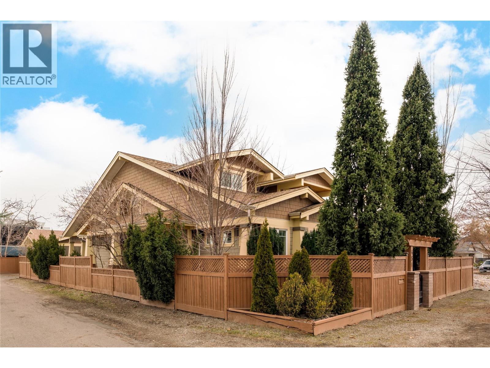451 Cadder Avenue, Kelowna