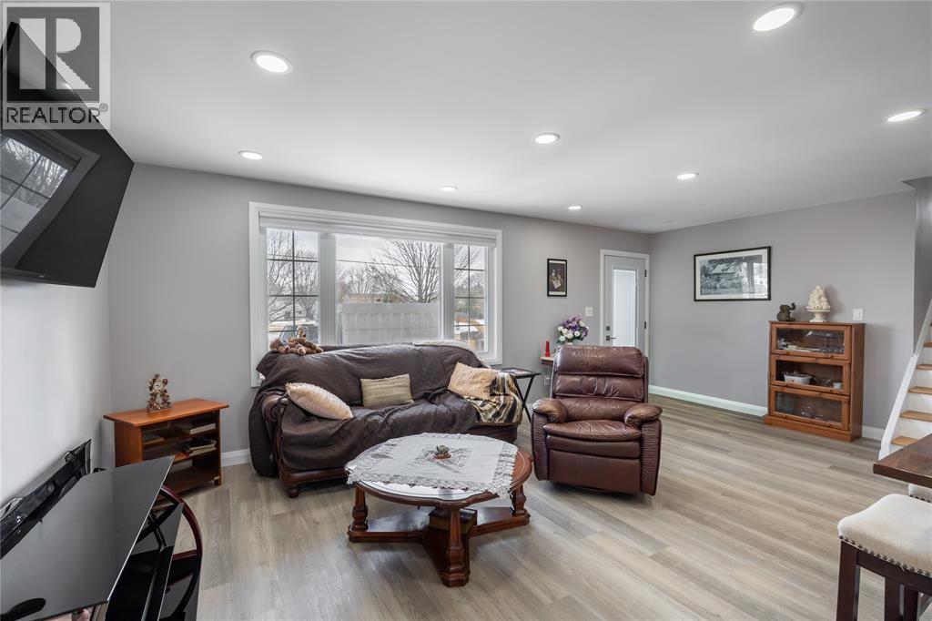 1177 PONTIAC DRIVE - 6