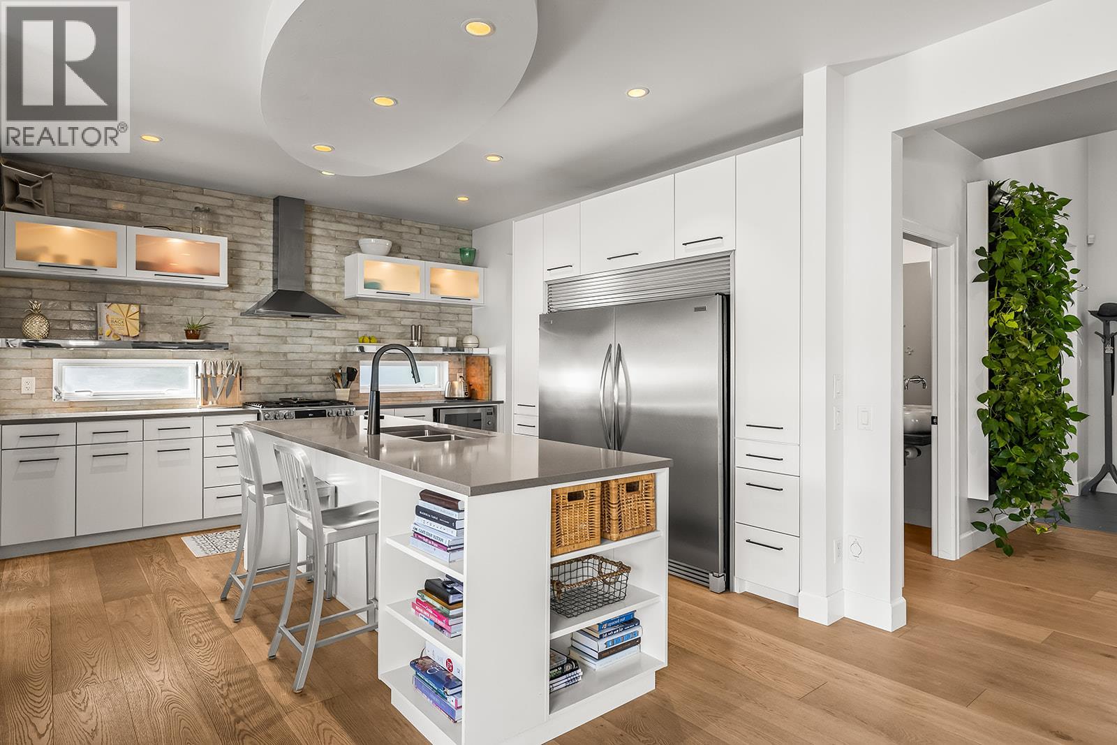 311 Providence Avenue, Kelowna