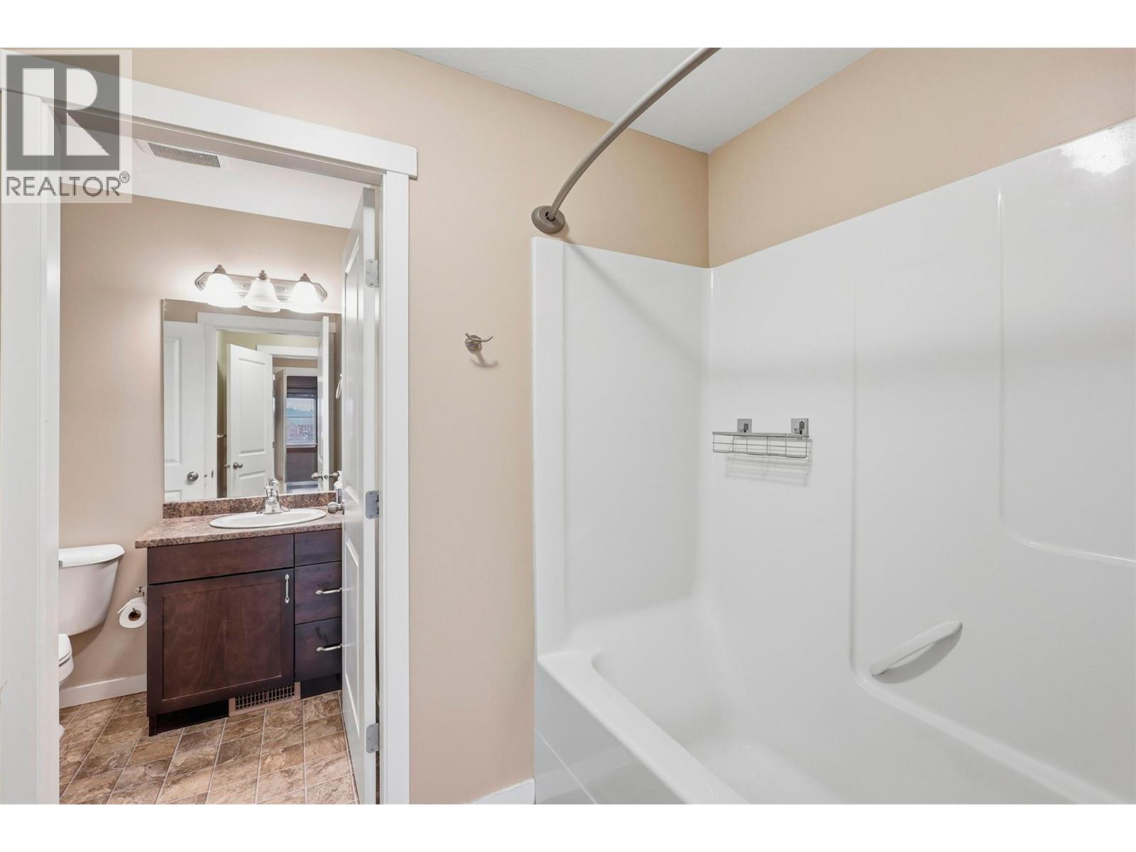 930 STAGECOACH Drive Unit# 25, Kamloops