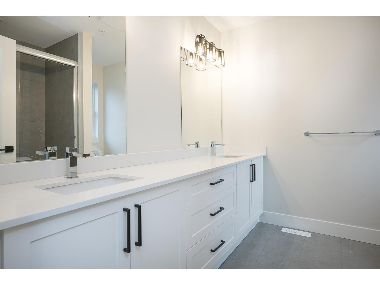 20516 76A AVENUE, Langley