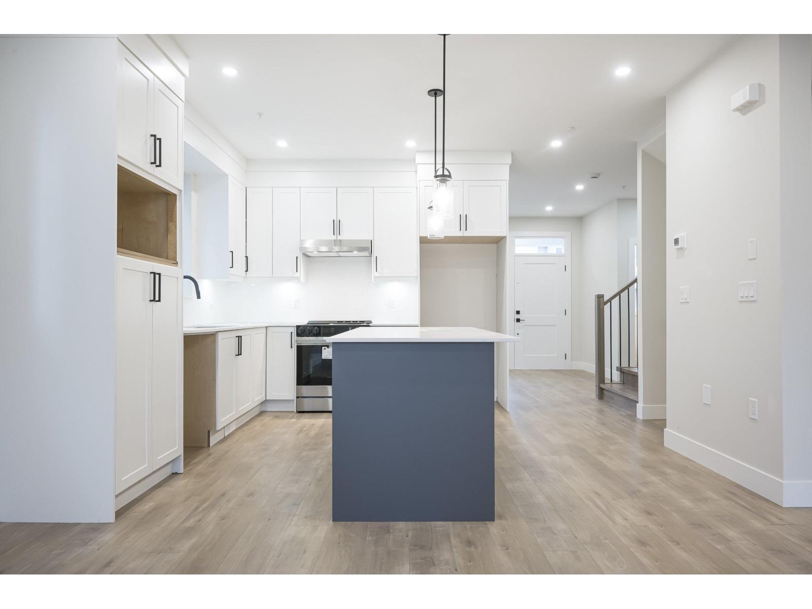 20516 76A AVENUE, Langley