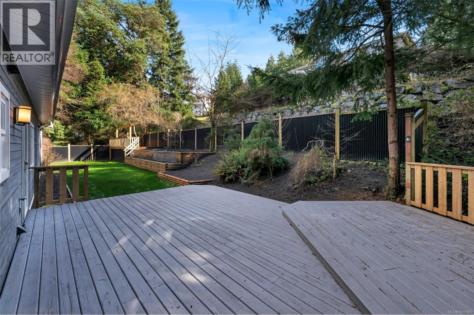 6054 Chippewa Rd, Duncan