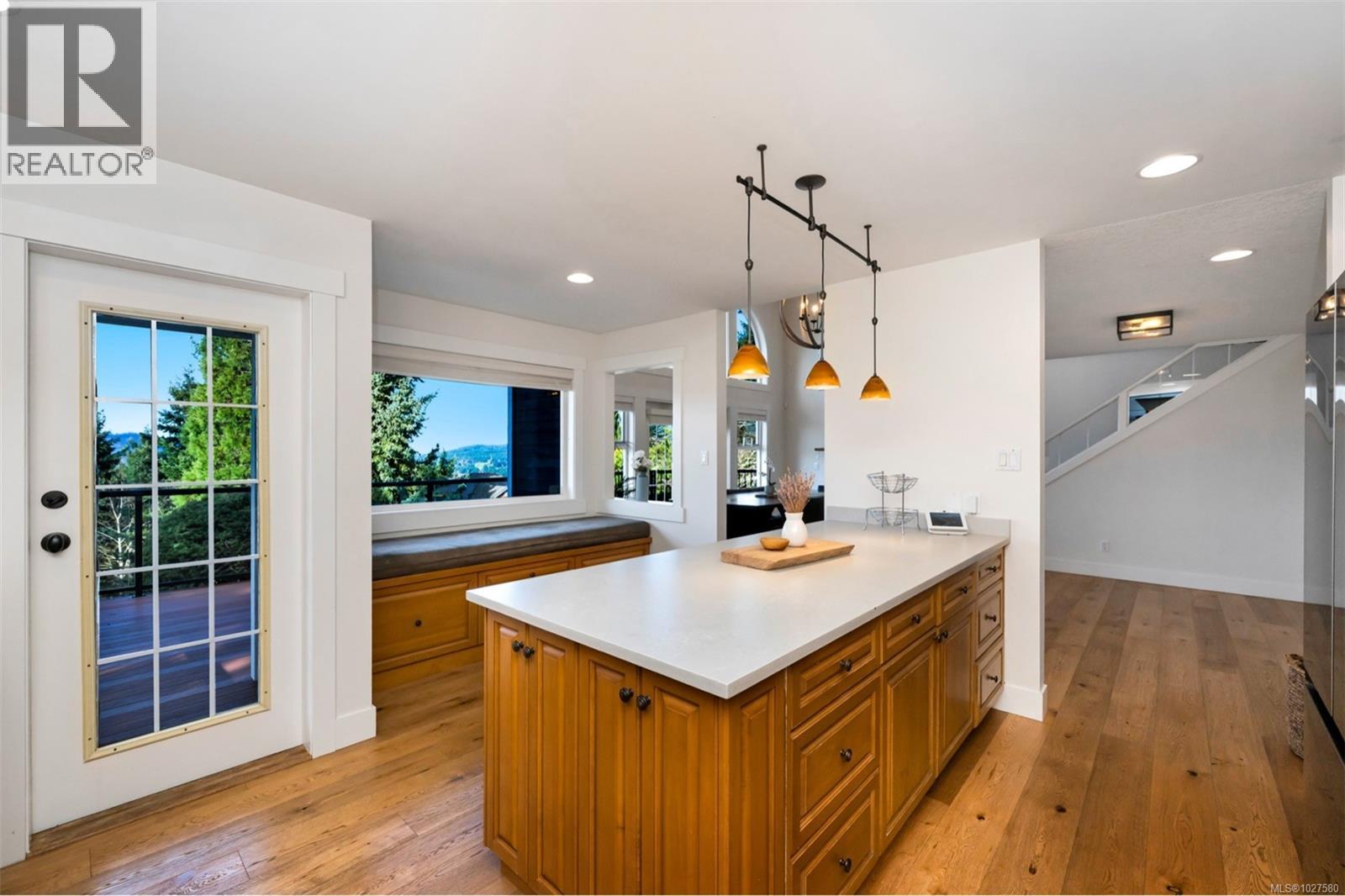 6054 Chippewa Rd, Duncan