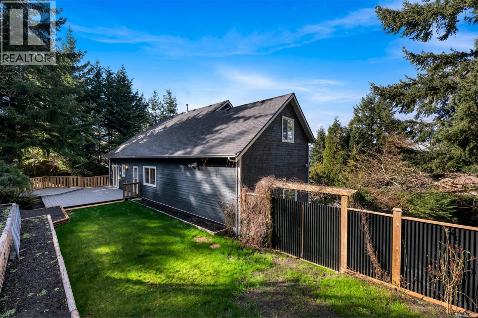 6054 Chippewa Rd, Duncan