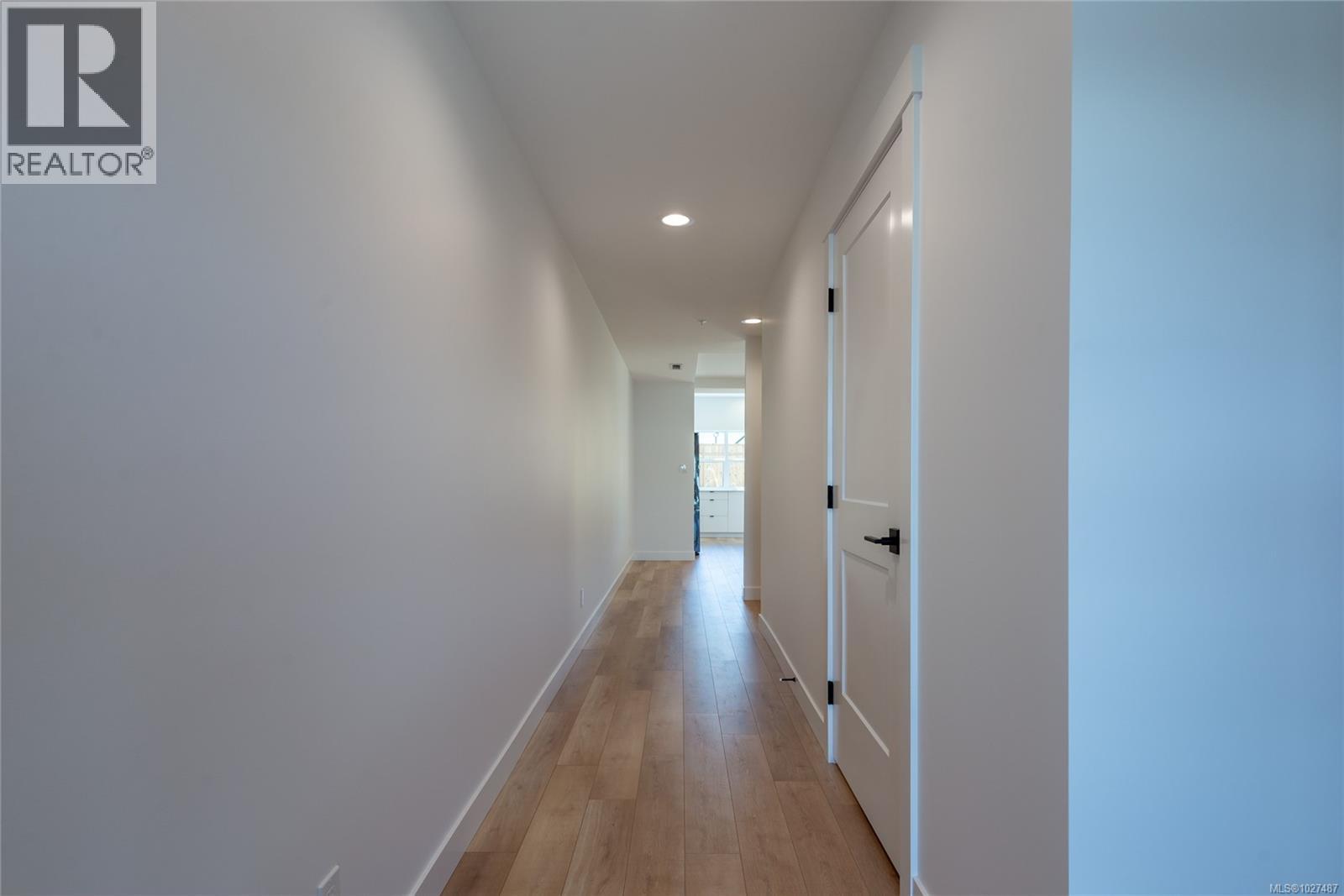 #3 3028 ALDER ST S - 5