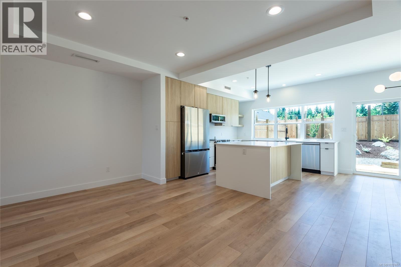 #3 3028 ALDER ST S - 7