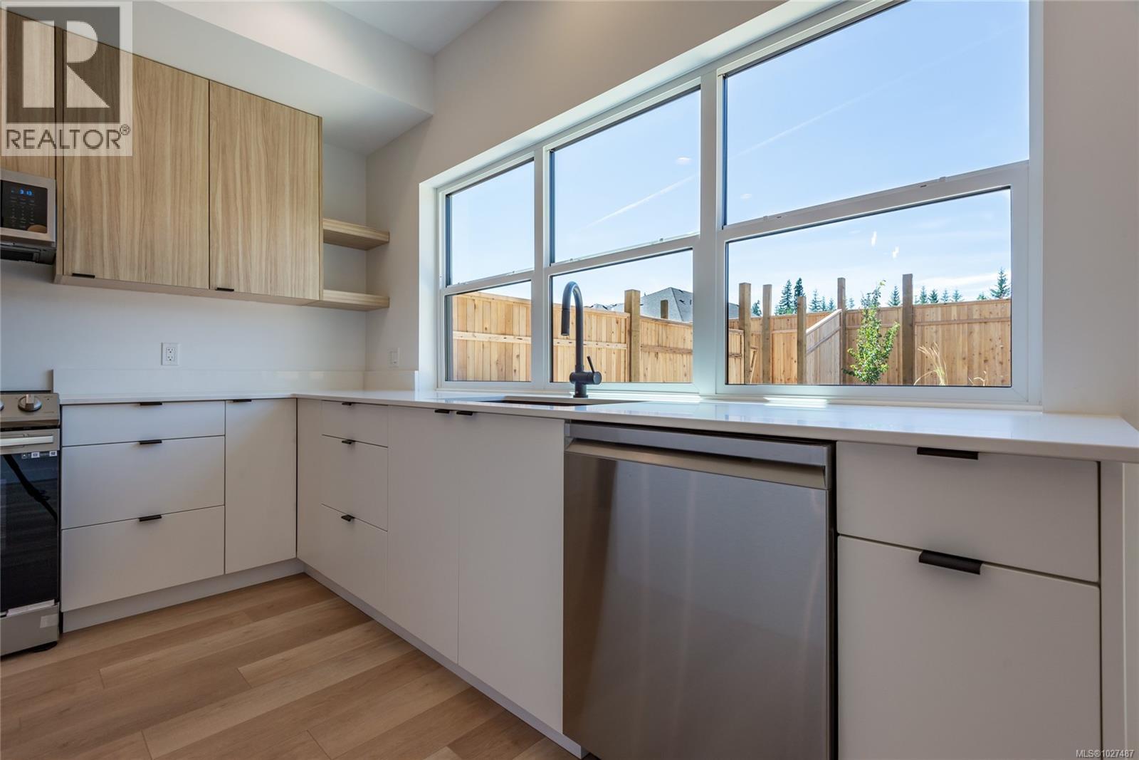 #3 3028 ALDER ST S - 9