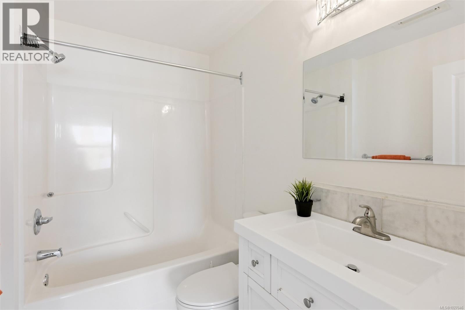 #309 1550 CHURCH AVE - 20