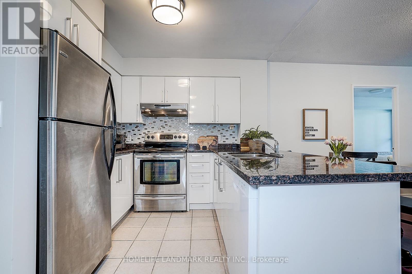 #1107 23 HOLLYWOOD AVENUE - 3