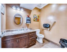 105b 15290 103a Avenue, Surrey, BC V3R7A2 Photo 8