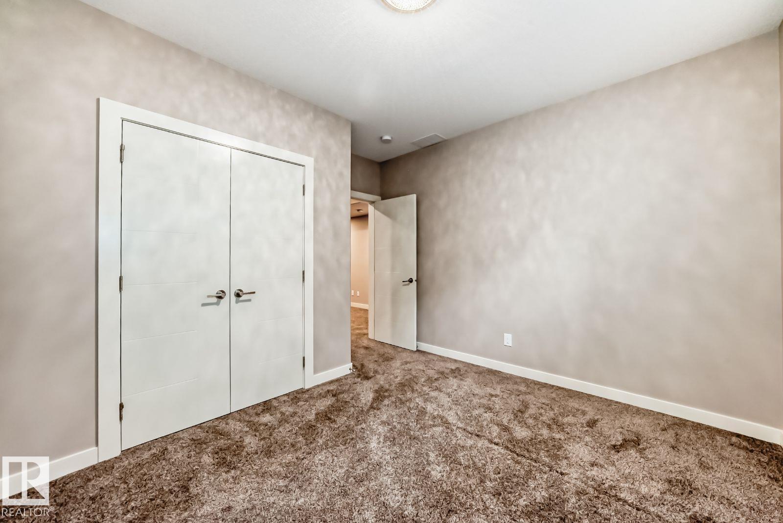 10 LEGACY TC, St. Albert