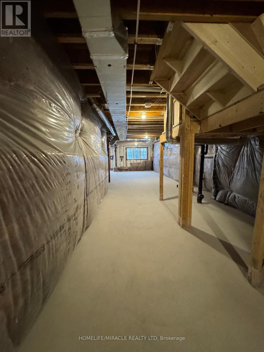 57 NORTH GARDEN BOULEVARD - 25