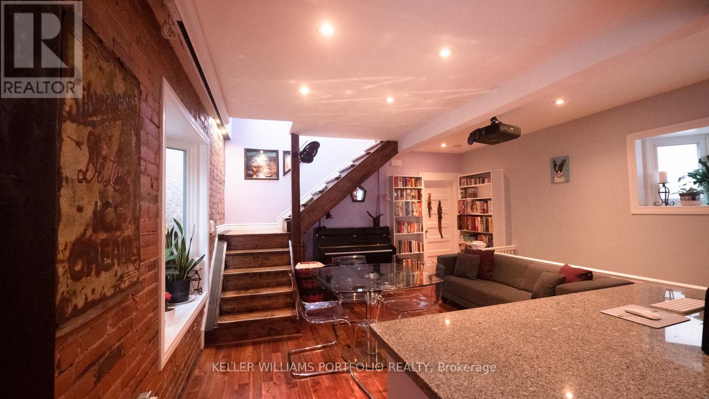 UNIT 2 - 184 FRANKLIN AVENUE - Photo 2 of 19, Toronto (Dovercourt-Wallace Emerson-Junction), Ontario