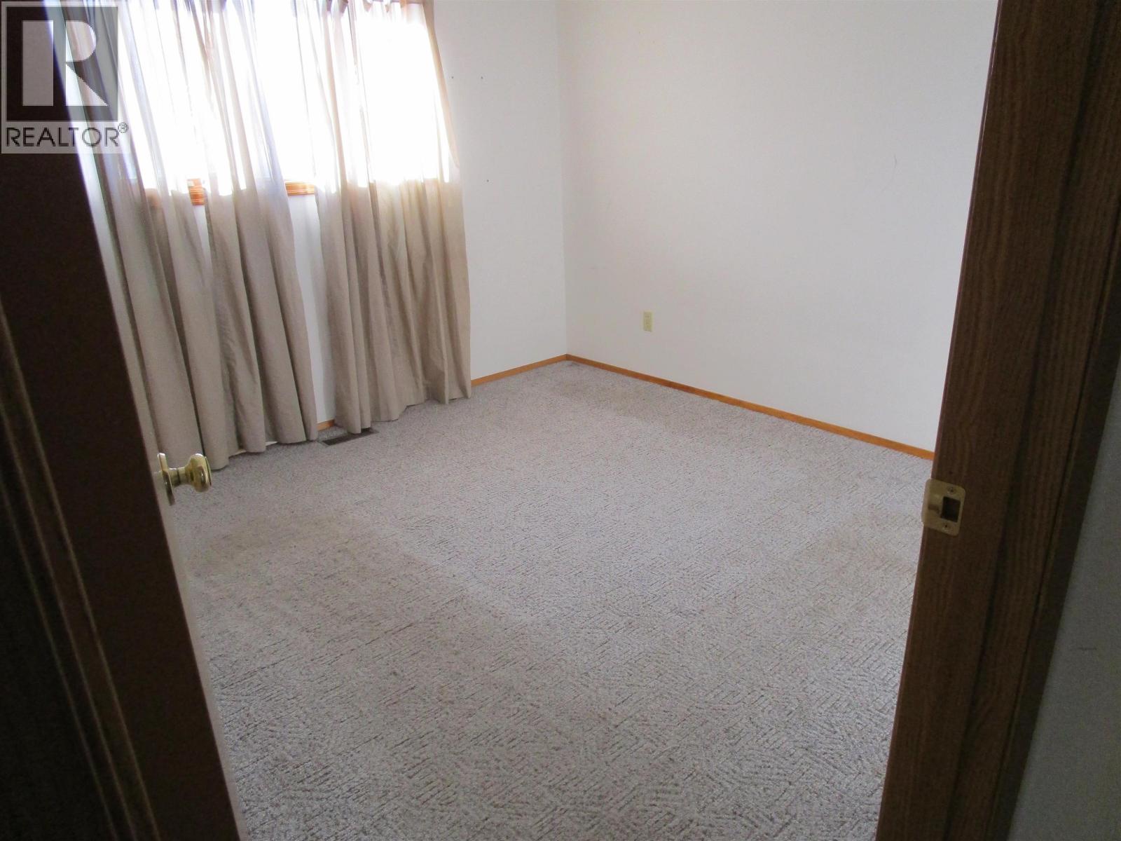 5982 HORSE LAKE ROAD - 8