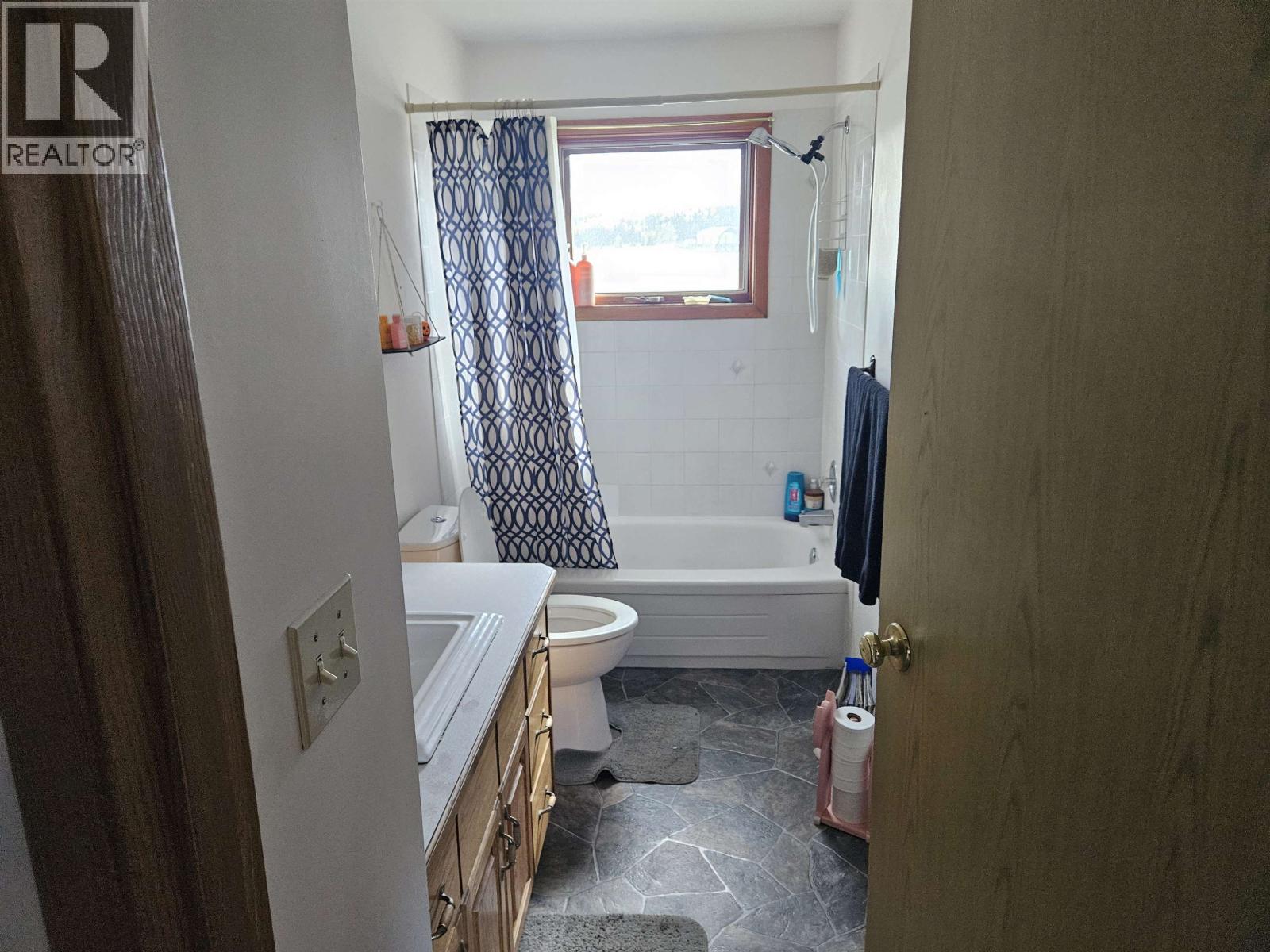 5982 HORSE LAKE ROAD - 7