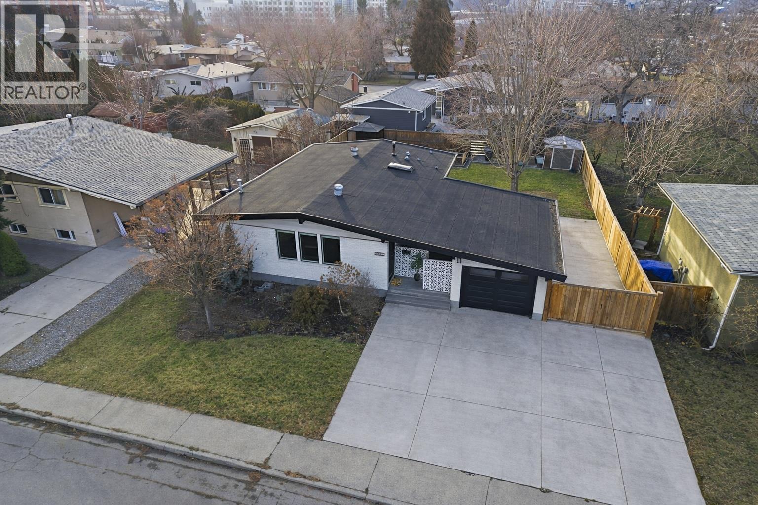 1497 Lombardy Square, Kelowna