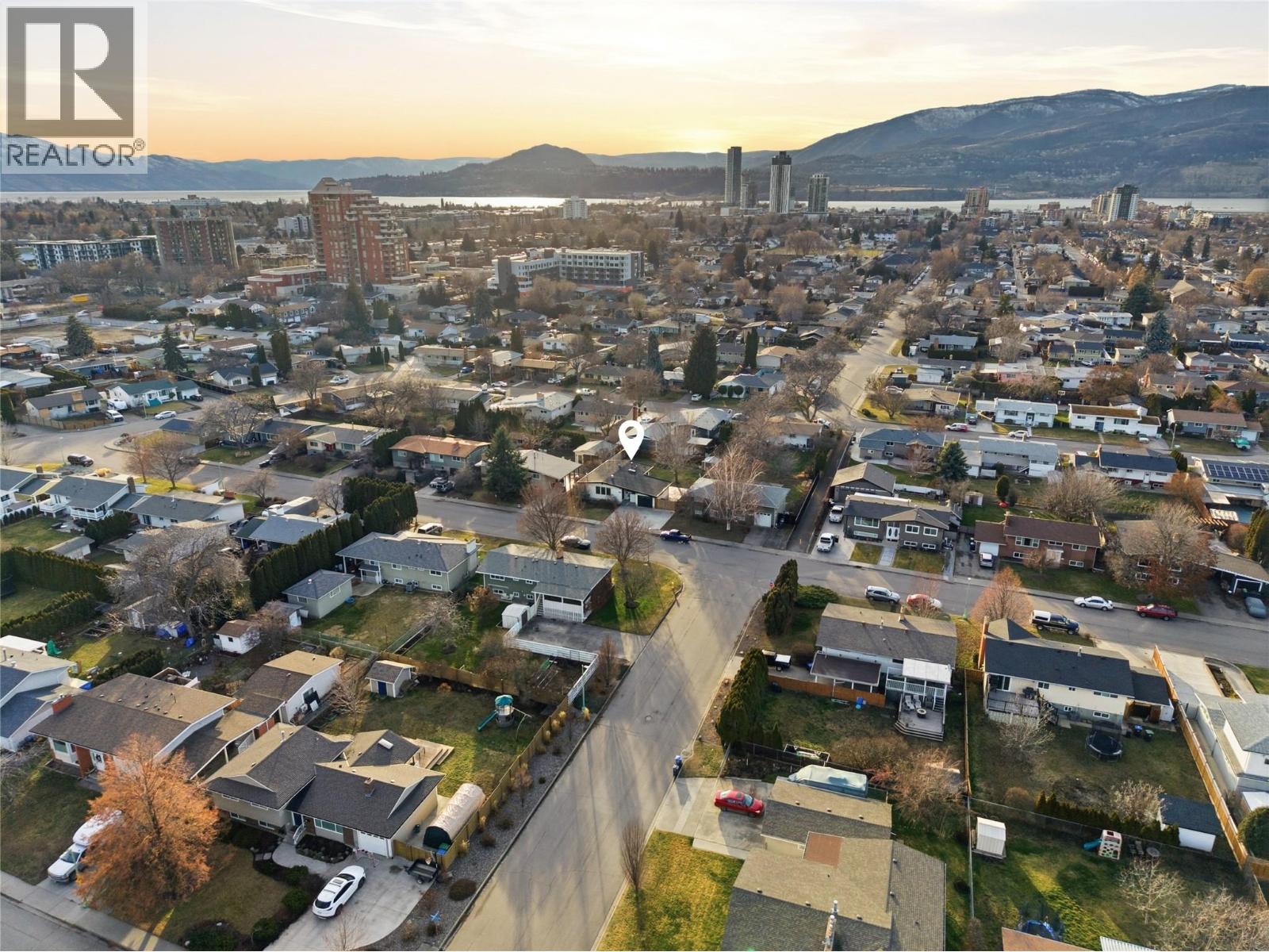 1497 Lombardy Square, Kelowna