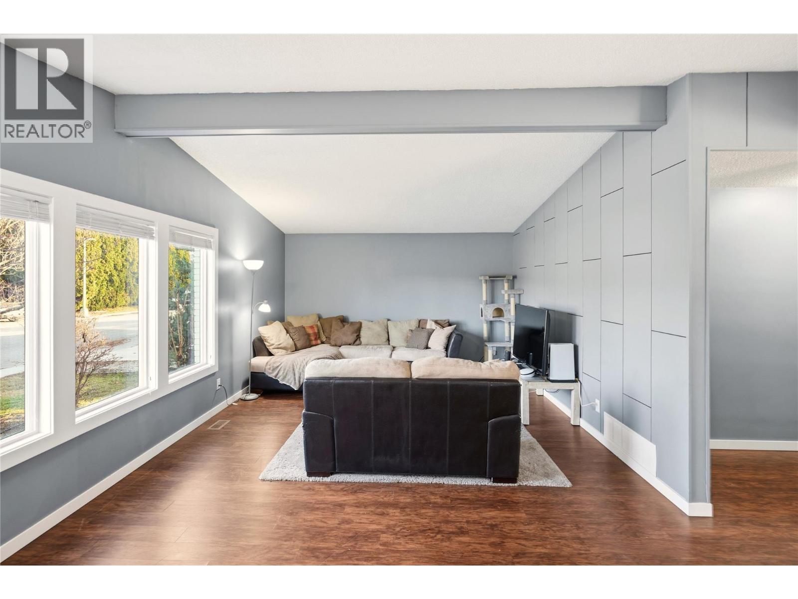 1497 Lombardy Square, Kelowna