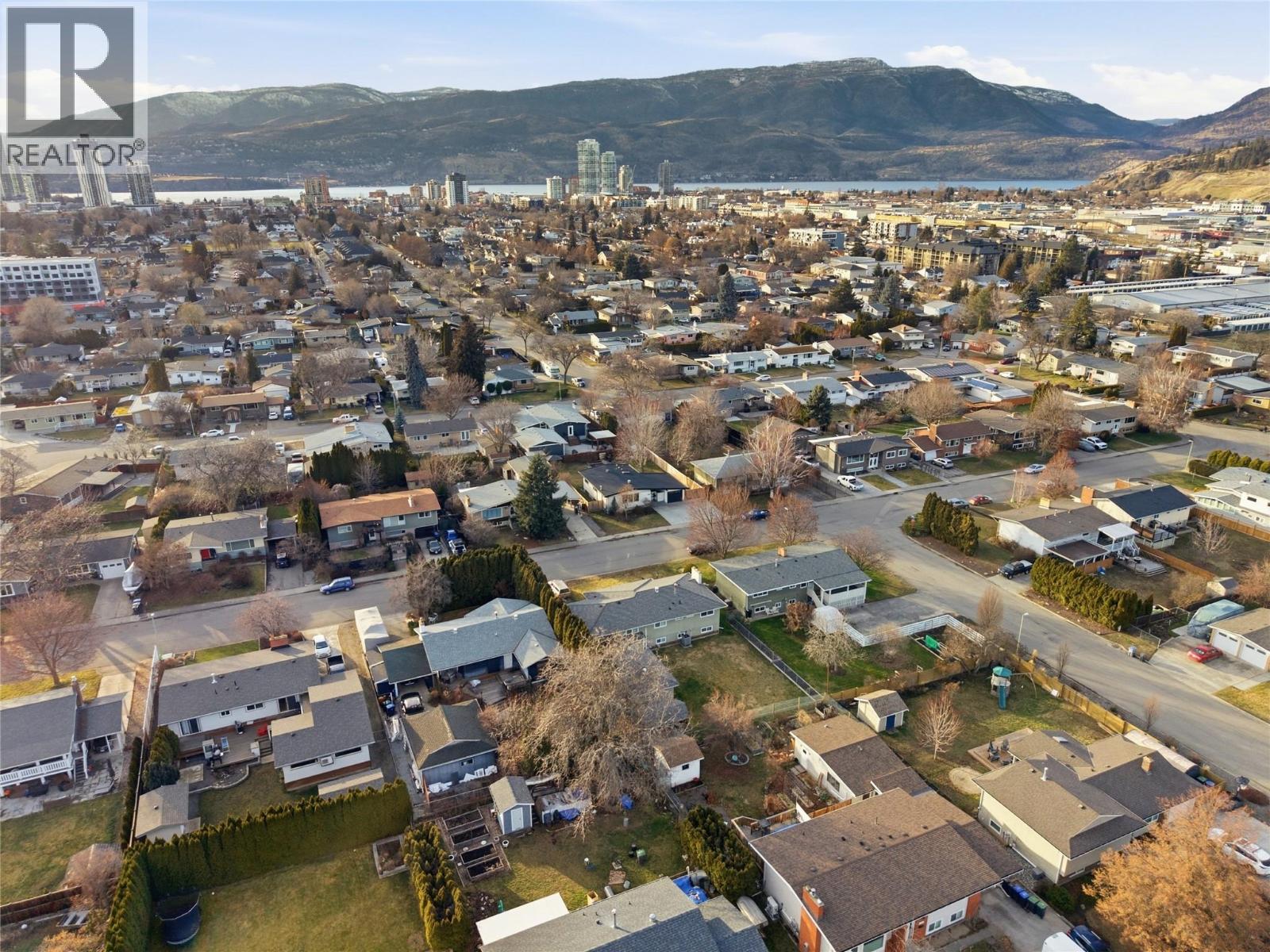 1497 Lombardy Square, Kelowna